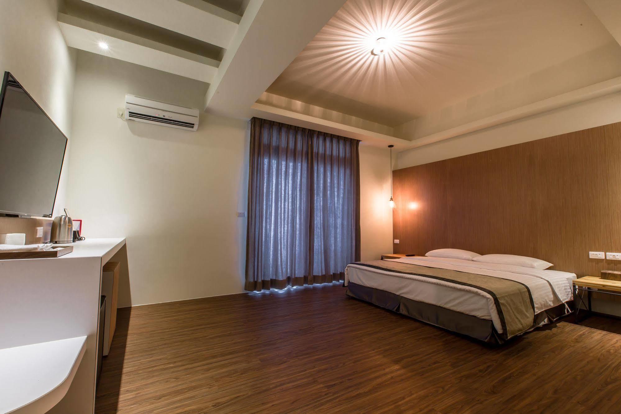 Mu Spring B&B - Taitung Station Bagian luar foto